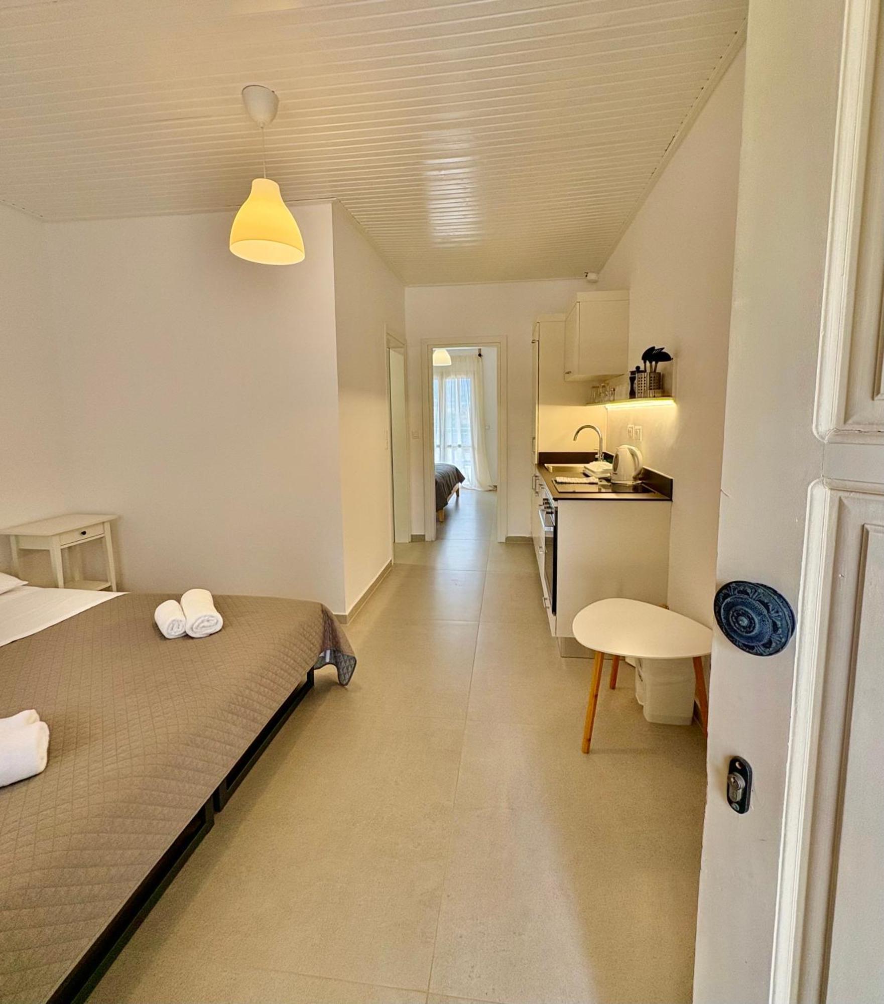 Sunset Rooms & Apartments Falasarna Esterno foto