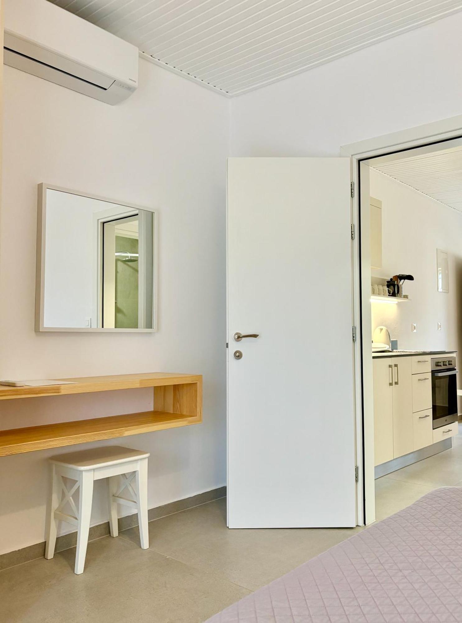 Sunset Rooms & Apartments Falasarna Esterno foto